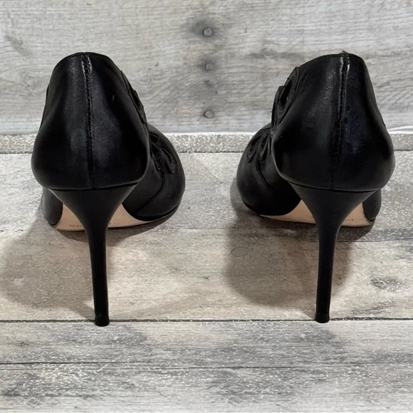 Cinq à Sept Margot Pointed Toe Pump Heels In Black - Size - 8 .US / 38 .EU - Picture 6 of 11